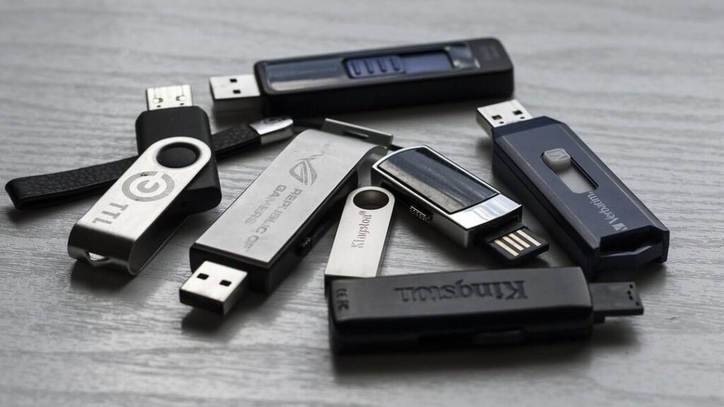 Mejores Marcas de Memorias USB: Guía de Compra para Almacenar tus Archivos con Seguridad 2 mejores marcas de memorias usb guia de compra para almacenar tus archivos con seguridad